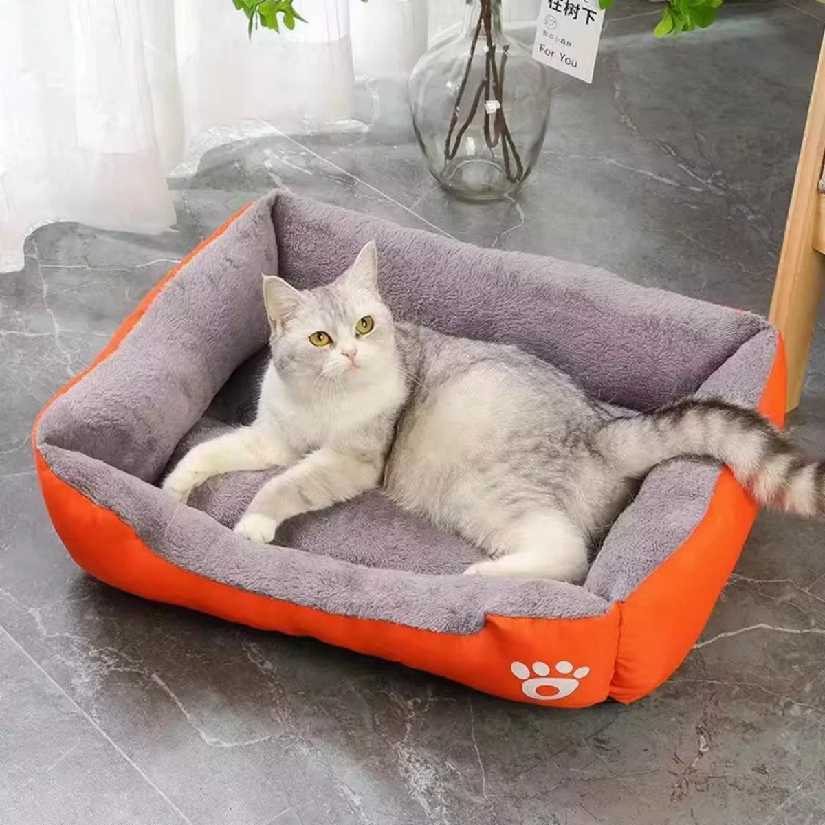 Color Square Design and Waterproof Dog Bed